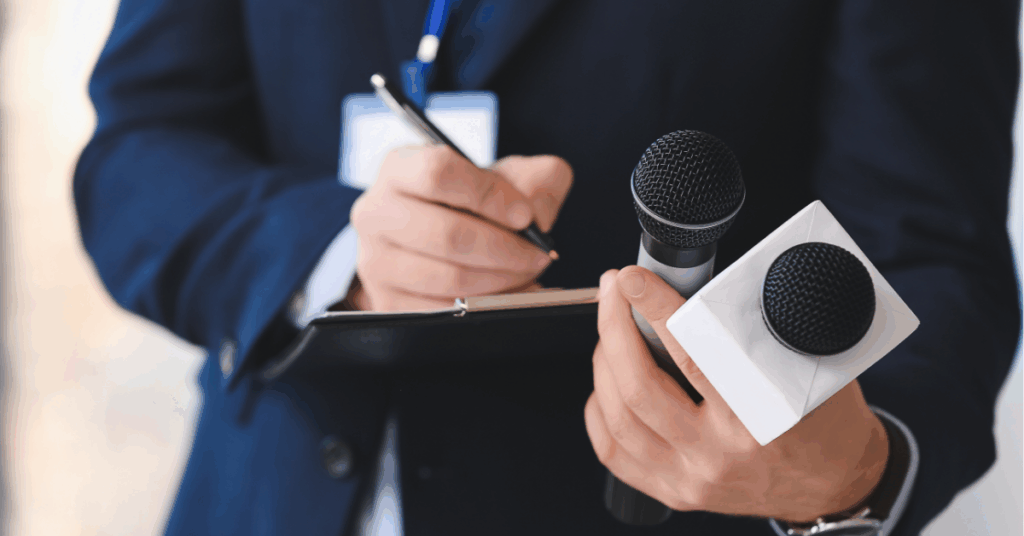 Choosing the Right Microphone for Your Conference Room